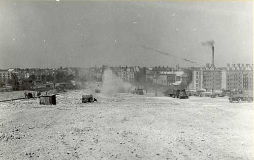 Der Bau des Insulaner .jpg (18615 Byte)